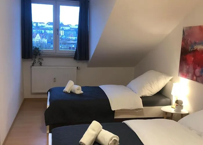 24-7 - Grosse Lejlighed *