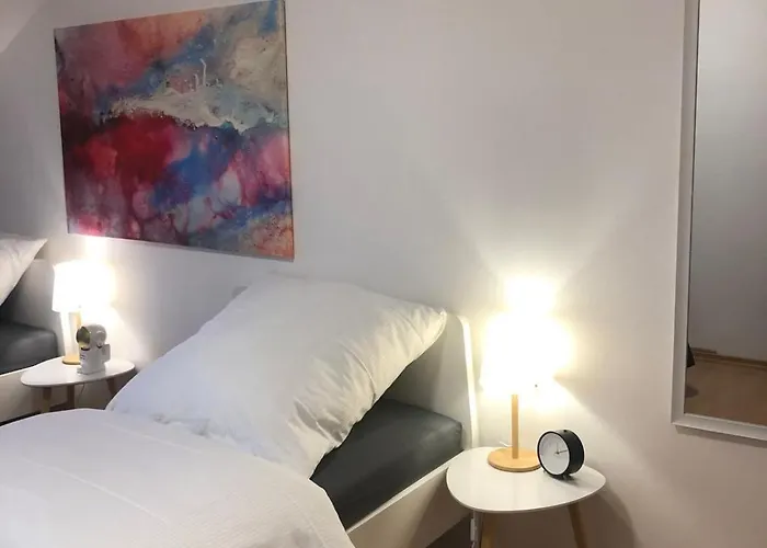 24-7 - Grosse Lejlighed *